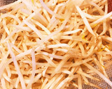 鶏がらとめんつゆで簡単！豚ニラ炒め作り方1写真