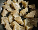 こんにゃくたっぷり豚こまと根菜の煮物作り方2写真