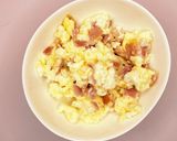 卵の白身でおまけの一品　ハムチーズエッグ作り方3写真