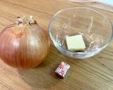 材料3つ！コクうまオニオンスープ作り方1写真