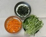 豆苗とにんじんの和え物作り方1写真