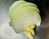 ニンニクがきめて！オニオングラタンスープ作り方1写真