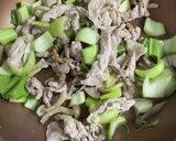 チンゲン菜と豚肉の濃厚オイスター炒め作り方5写真