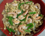 エビと玉ねぎと油揚げの卵とじ♪作り方5写真