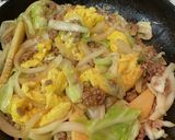 【簡単】合挽肉とキャベツのオイスター炒め作り方8写真