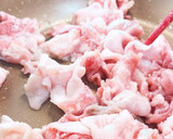 豚肉とれんこんとさつまいもの甘酢炒め作り方2写真