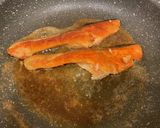 簡単おいしい★鮭のにんにくバター醤油作り方8写真