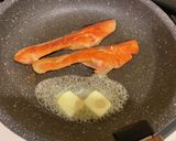 簡単おいしい★鮭のにんにくバター醤油作り方7写真