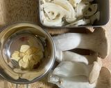 エリンギと蓮根のガーリック炒め作り方1写真
