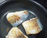 鯖のちょい辛ニラ味噌ダレ煮作り方3写真