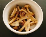 舞茸、しめじのバルサミコ酢和え作り方3写真