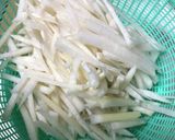 大根の皮で♡煮物〜♪作り方1写真