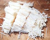 エノキと 玉ねぎ 鶏むね肉の中華スープ❀作り方2写真