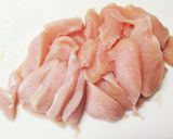 エノキと 玉ねぎ 鶏むね肉の中華スープ❀作り方3写真