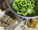 ゴーヤーとじゃこ天の辛子味噌炒め作り方1写真