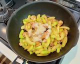 とろっとろ玉子とセロリの塩麹炒め作り方5写真