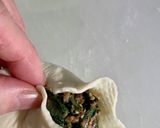 身近な食品で　カブの葉と豚ひき肉のおやき作り方7写真