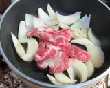 三枚肉と玉ねぎとモヤシの炒めキムチうどん作り方3写真