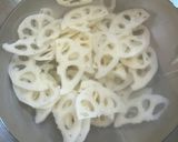 冷蔵庫の余り物でレンコンきんぴら作り方1写真