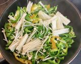 ピーマンとチーズの焼き肉のタレ炒め作り方3写真
