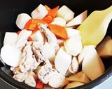 ほっこり☆根菜と豚肉の味噌煮作り方2写真