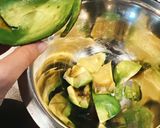 ホタテとアボガドのだし醤油和え作り方2写真