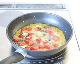 大人味【トマトとツナのペペロンチーノ】作り方3写真