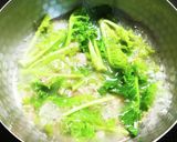 プチヴェールとツナ缶のかんたん味噌汁作り方3写真