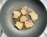 鶏もも肉とレンコンとパプリカの甘酢炒め作り方2写真