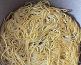 パスタを生地にピリとろピザ作り方3写真
