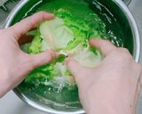 レンジで簡単♡レタス丸ごと豚肉巻き♡作り方3写真