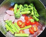 スティックセニョールとトマトの味噌汁作り方2写真