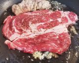 お手軽！赤ワインソースのステーキ丼☆作り方3写真