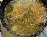 特製唐揚粉で揚げる骨付きもも肉　カレー味作り方4写真