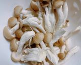 給食のほうれん草のしめじ和え作り方1写真