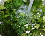 イタリアンパゼリと胸肉のペペロンチーノ作り方2写真