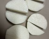 鶏肉手羽元と大根白ネギの煮物作り方2写真