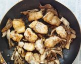 ご飯が進む☆鱈と舞茸のガリバタ醬油作り方5写真