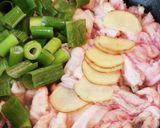 家ラーメンの香味油（鶏油）を鶏皮で作り方3写真