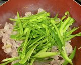 ☆ピーマンと豚肉と胡桃のオイスター炒め☆作り方5写真