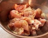 鶏肉とさつまいもの甘辛炒め♡作り方2写真