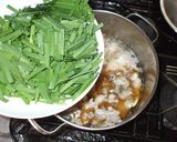胡麻油鍋♪冷え腹痛に、鶏・ニラで簡単薬膳作り方4写真