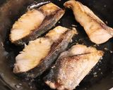 お節♪夕食♪美味♪ぶりの鍋照り焼き作り方3写真