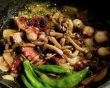 タコたっぷり！ぺぺロンチーノ作り方4写真