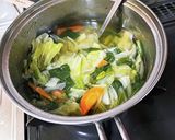 離乳食　大人のスープのついでに。作り方3写真
