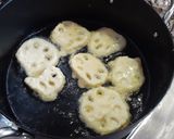 簡単★スライスされた水煮蓮根の天ぷら作り方4写真