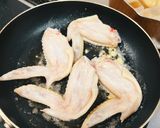 手羽先のバター醤油ソテー作り方3写真