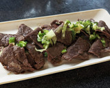 手軽に作れる！牛モモ肉の長ネギ旨タレ焼き作り方6写真