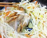 チキンバーとカット野菜炒め。作り方6写真
