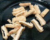 お揚げと小蕪の葉の炒め物作り方3写真